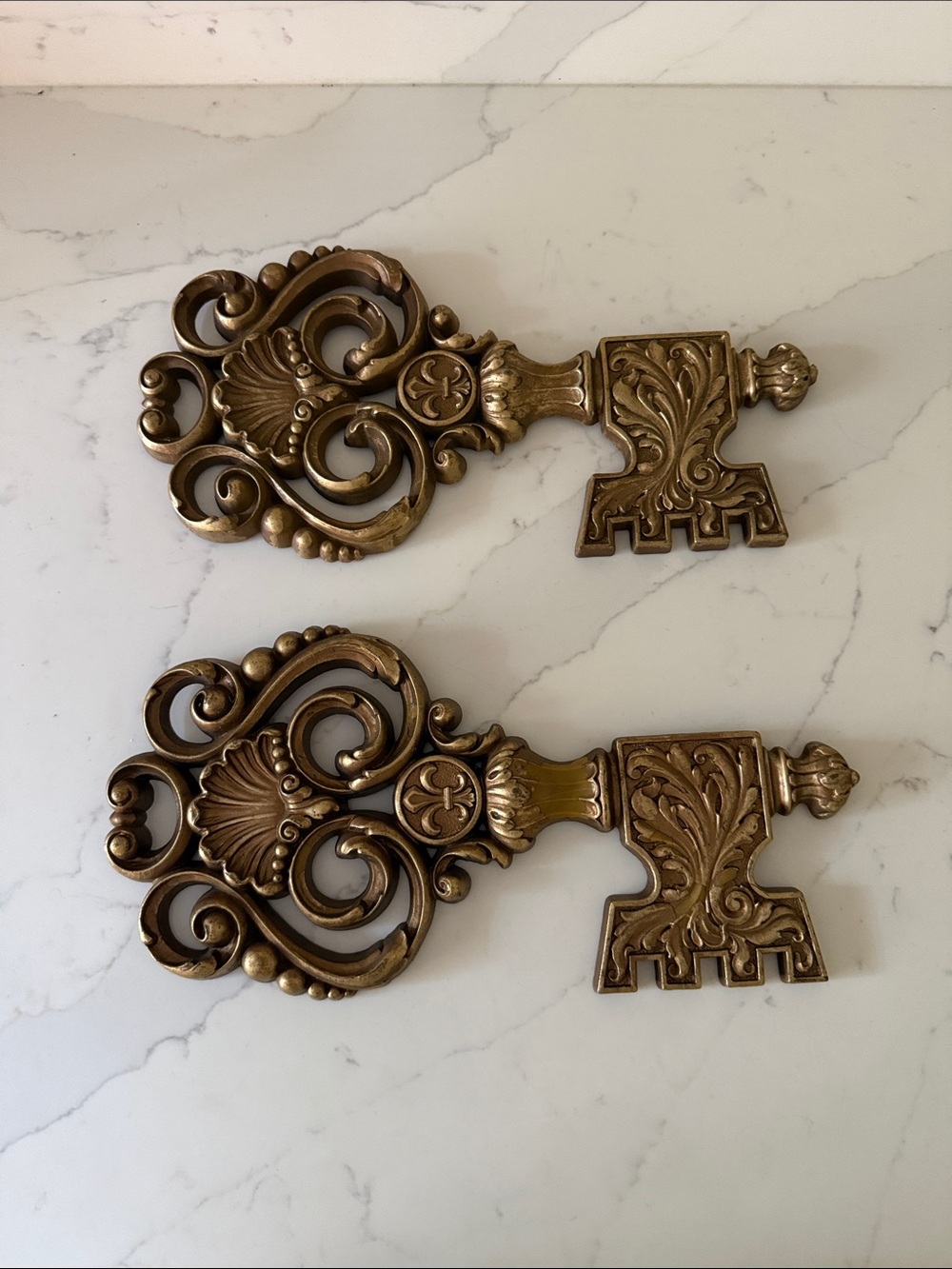 Vintage Dart Decorative Gold Colored Keys Set of 2